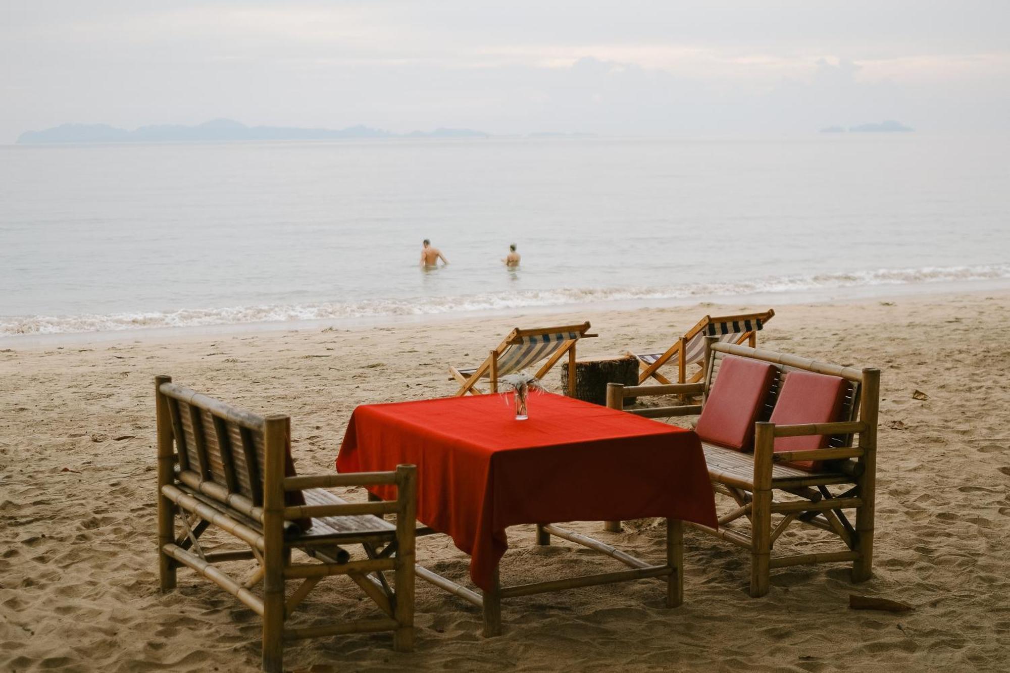 Joy Bungalow Resort And Restaurant Koh Jum Exterior photo