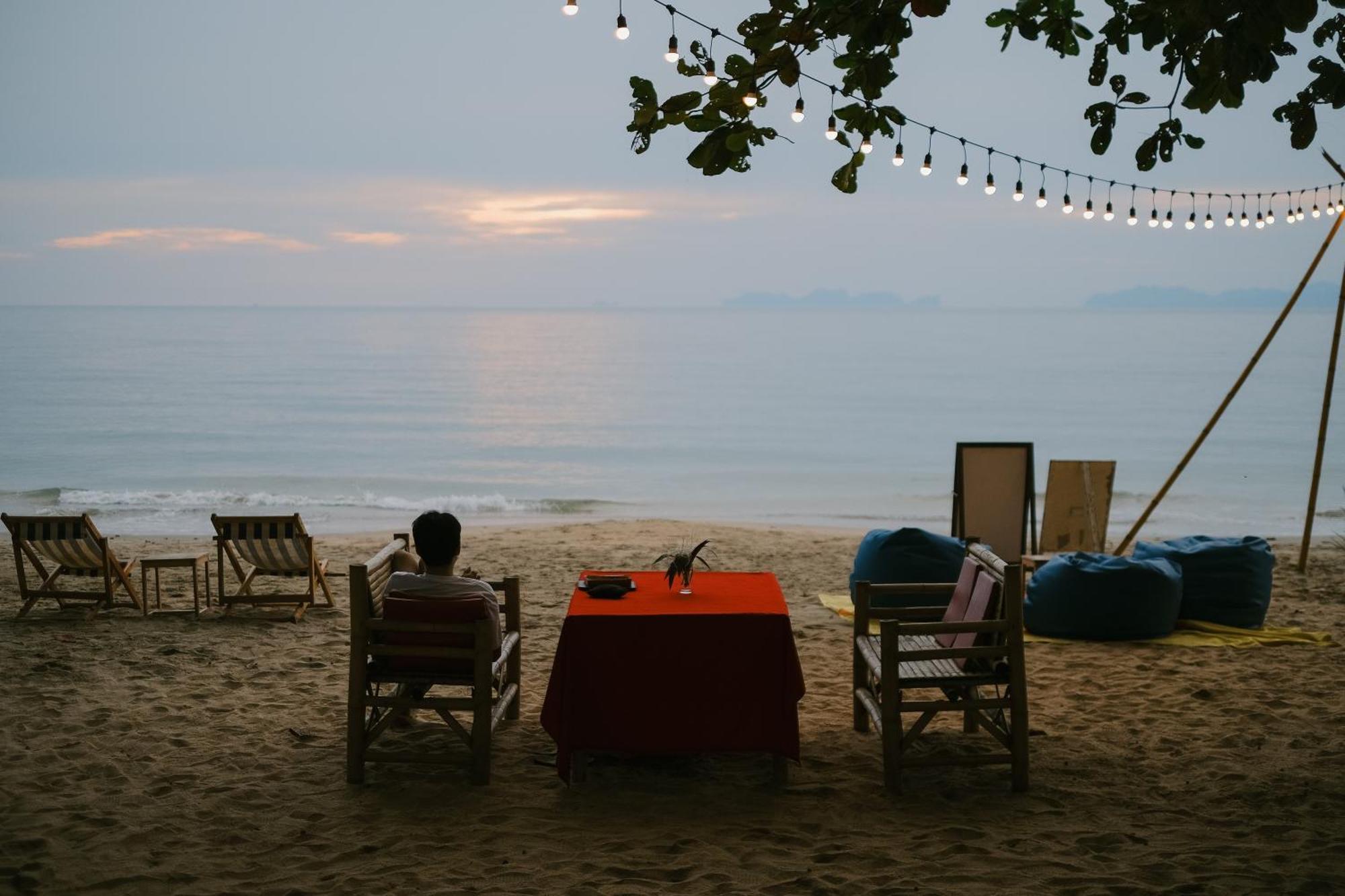 Joy Bungalow Resort And Restaurant Koh Jum Exterior photo