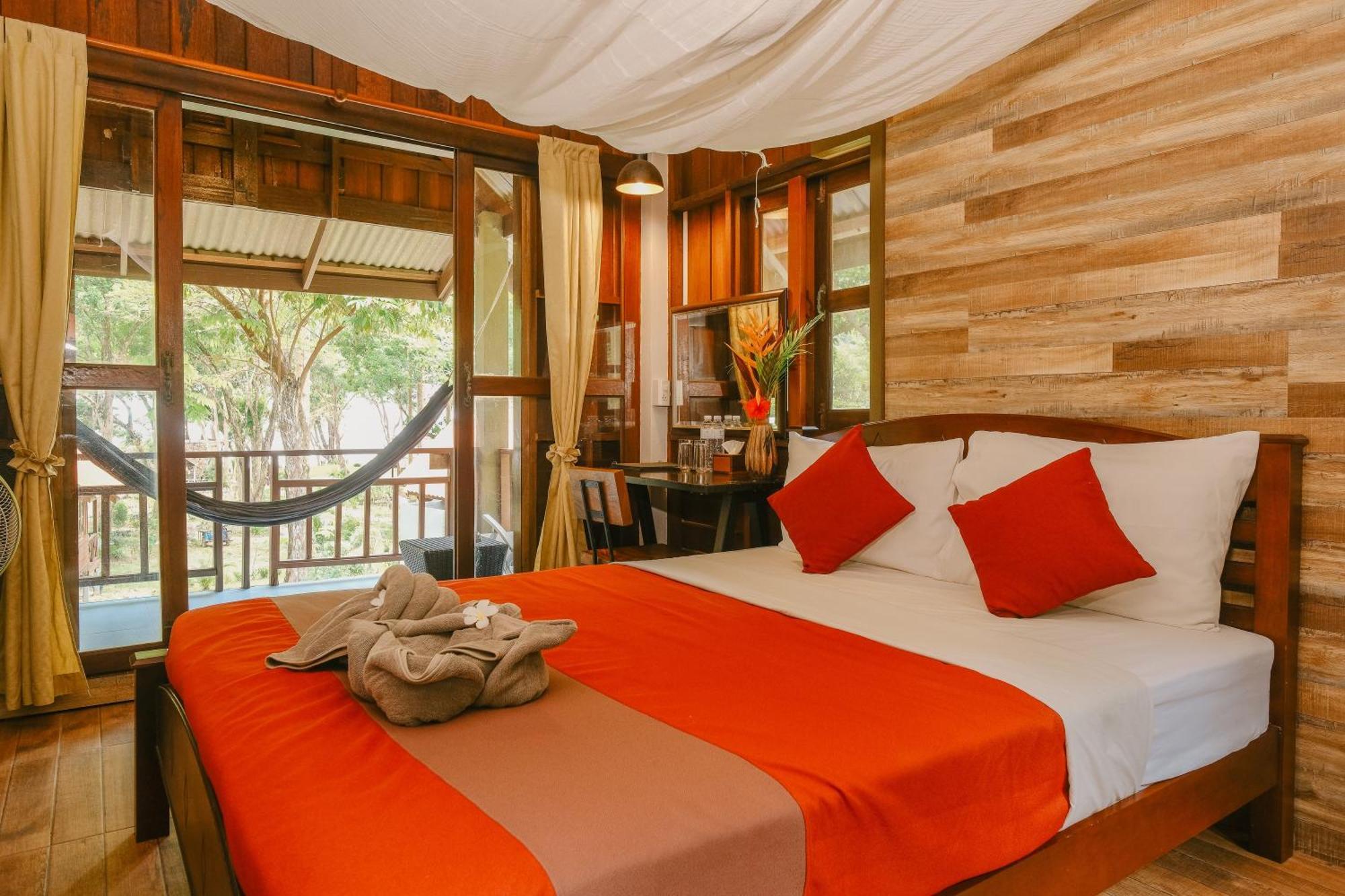 Joy Bungalow Resort And Restaurant Koh Jum Exterior photo