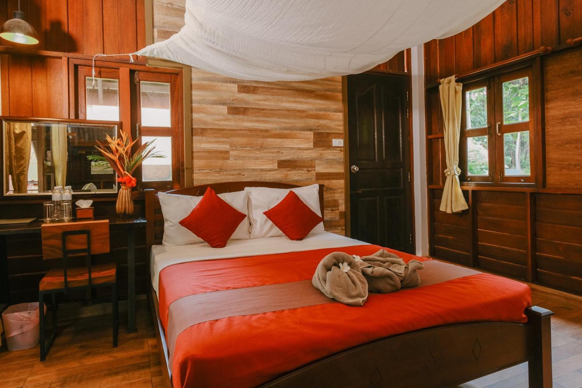 Joy Bungalow Resort And Restaurant Koh Jum Exterior photo
