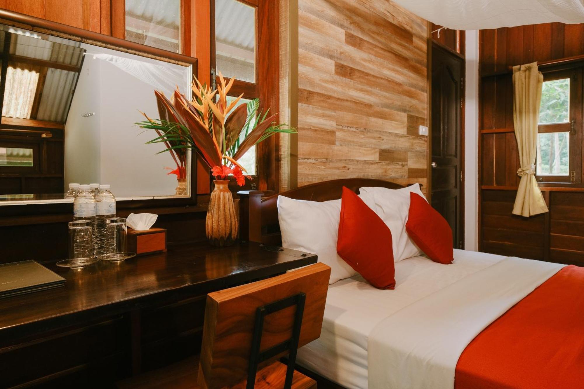 Joy Bungalow Resort And Restaurant Koh Jum Exterior photo