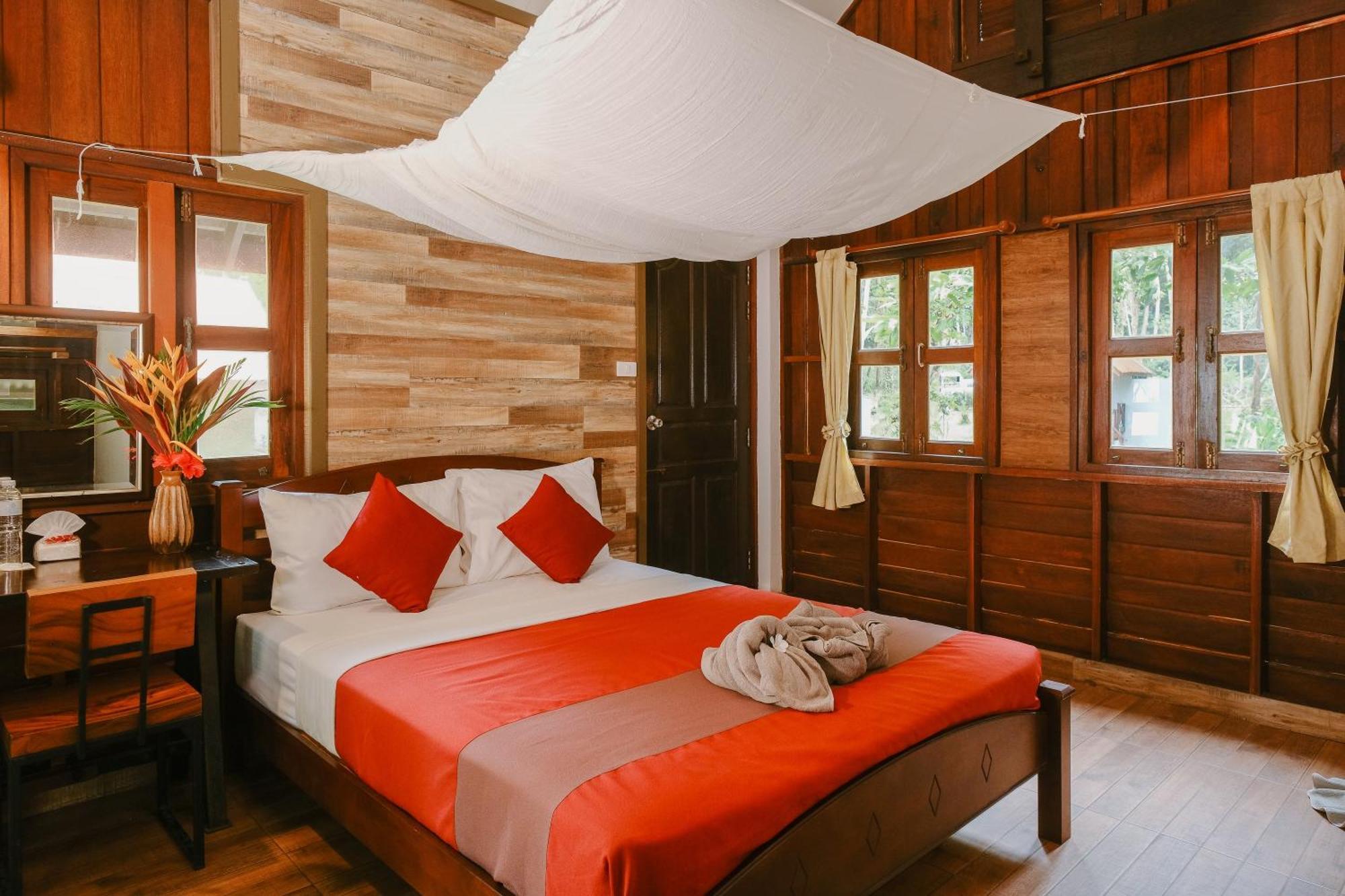 Joy Bungalow Resort And Restaurant Koh Jum Exterior photo