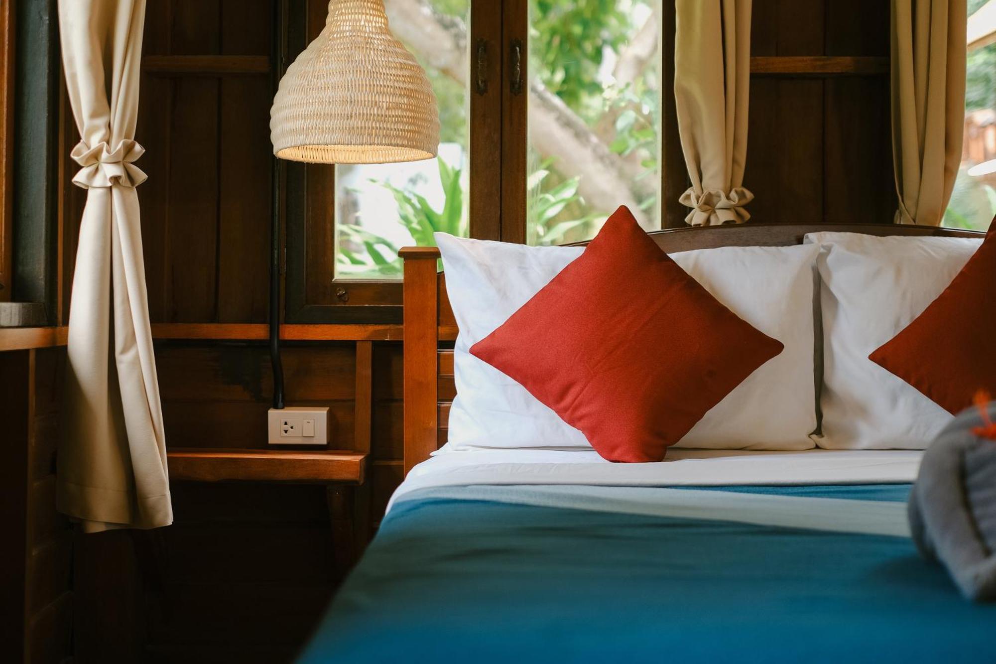 Joy Bungalow Resort And Restaurant Koh Jum Exterior photo