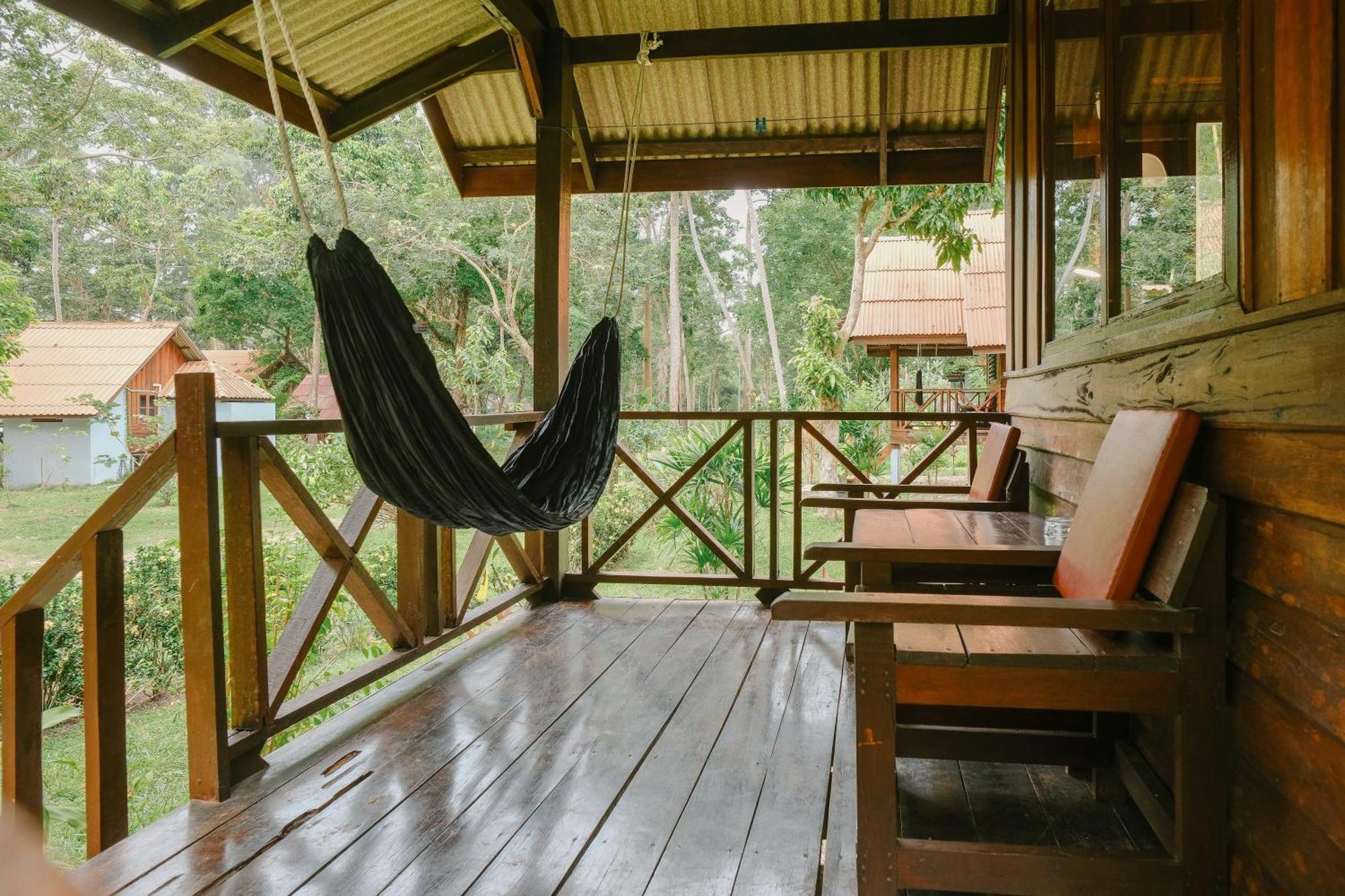 Joy Bungalow Resort And Restaurant Koh Jum Exterior photo