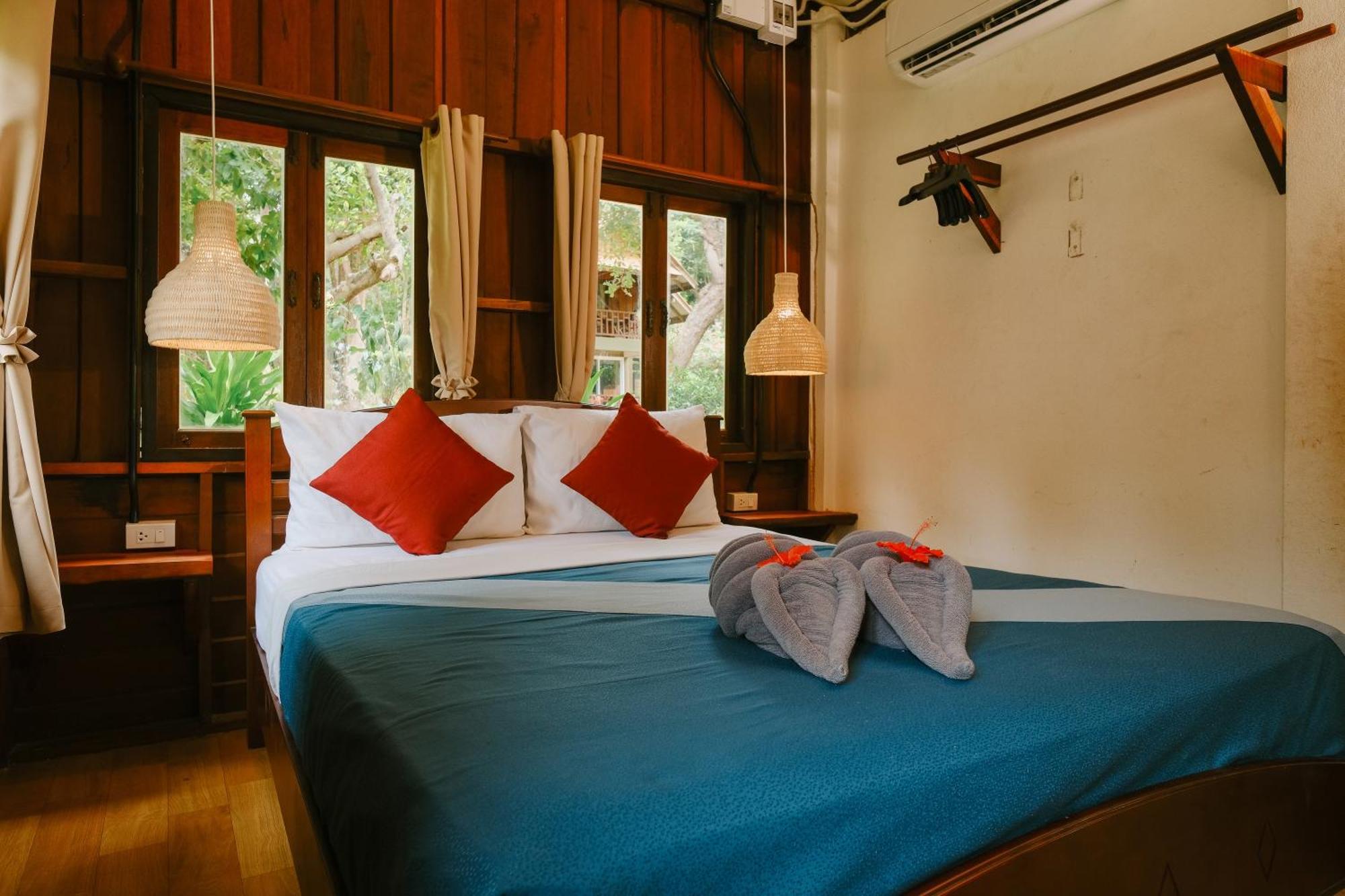 Joy Bungalow Resort And Restaurant Koh Jum Exterior photo
