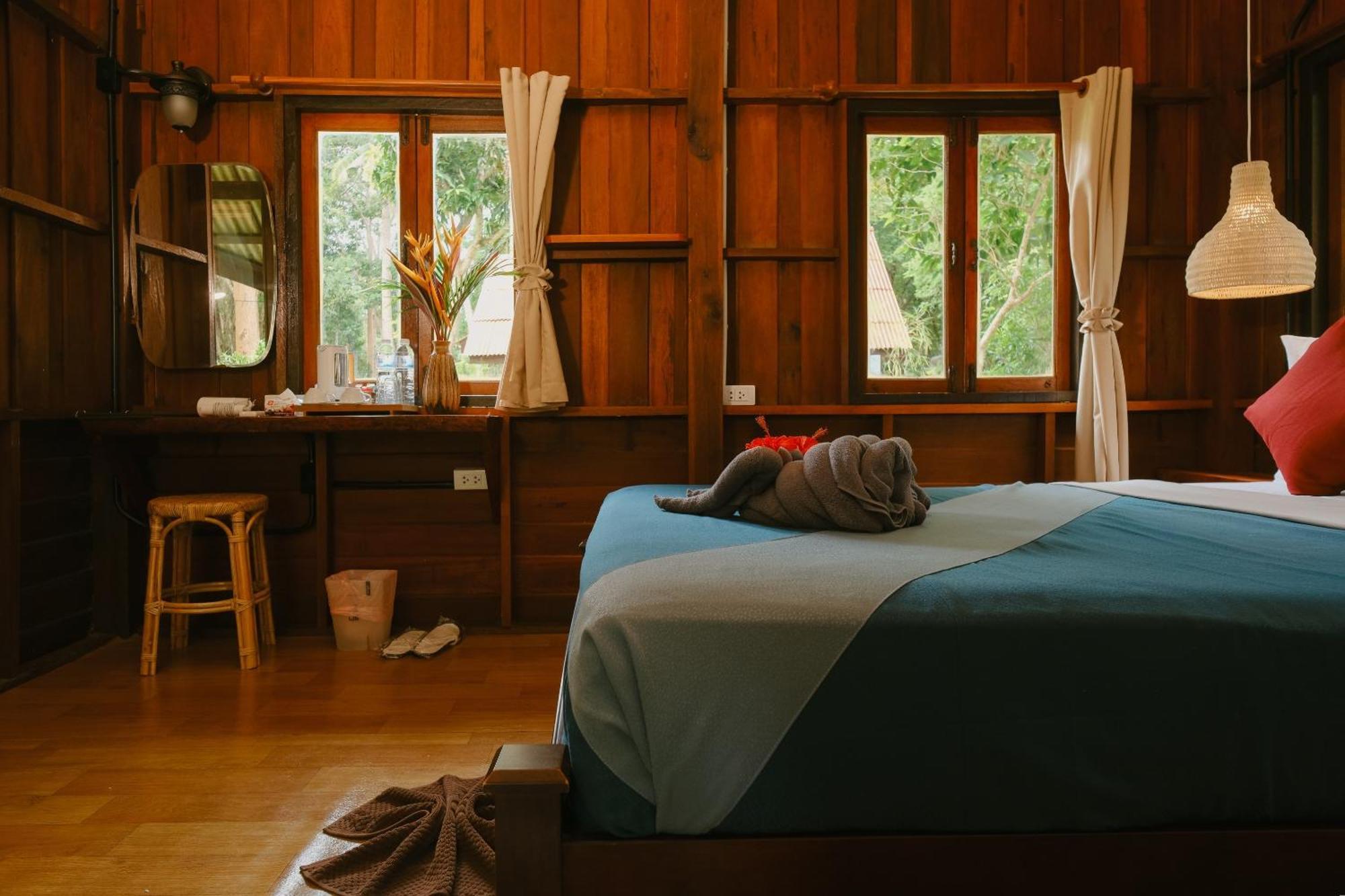 Joy Bungalow Resort And Restaurant Koh Jum Exterior photo